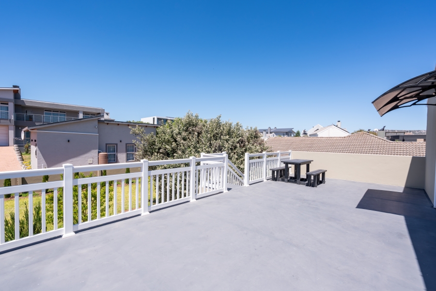 4 Bedroom Property for Sale in Myburgh Park Western Cape